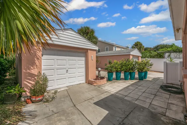 $549,999 | 517 Revilo Boulevard, Daytona Beach, FL 32118