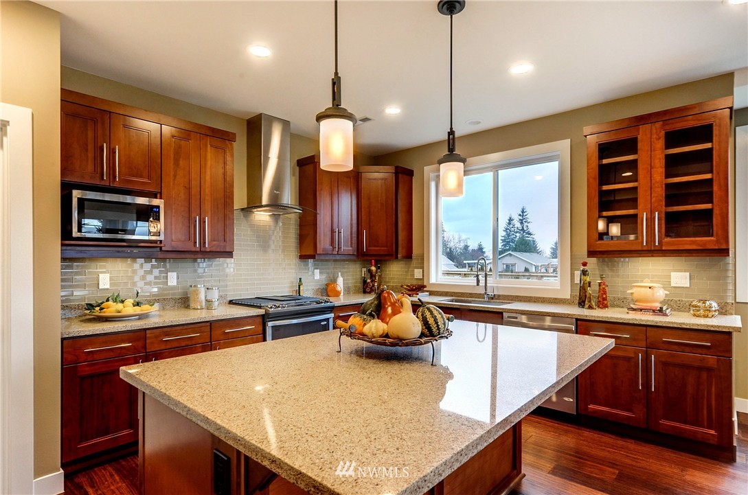 18635 108th Avenue Southeast Renton, WA 98055 - Photo 11 of 25 Gallery Image 11