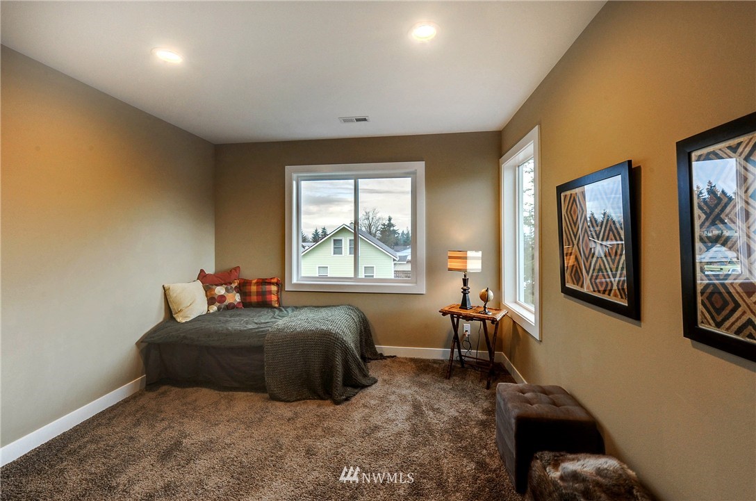 18635 108th Avenue Southeast Renton, WA 98055 - Photo 19 of 25 Gallery Image 19