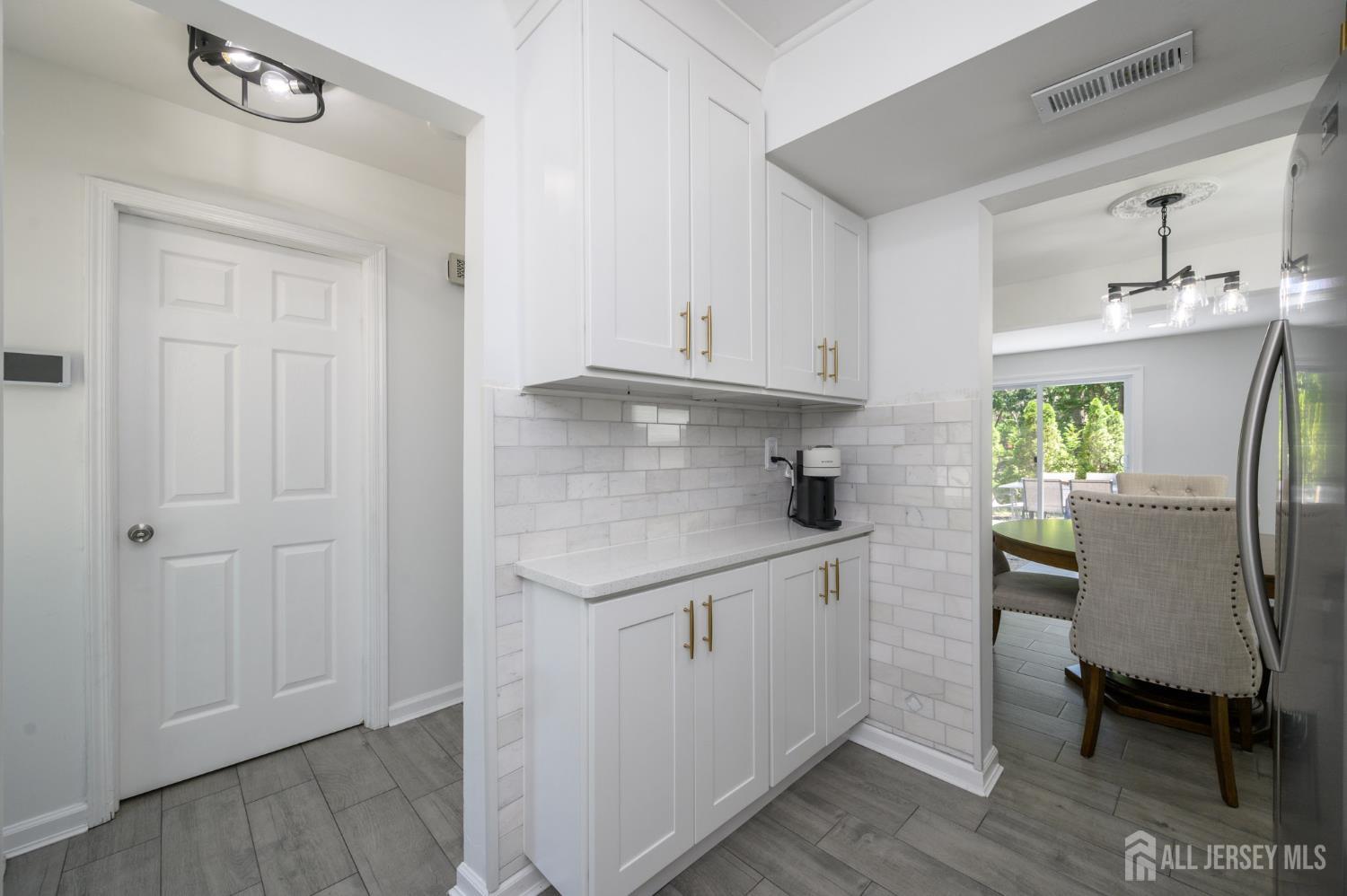 16 Finch Road Howell, NJ 07731 - Photo 10 of 35