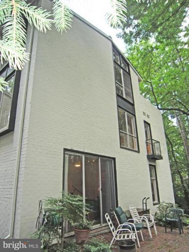 11499 Waterview Cluster Reston, VA 20190 - Photo 2 of 26 Exterior #2