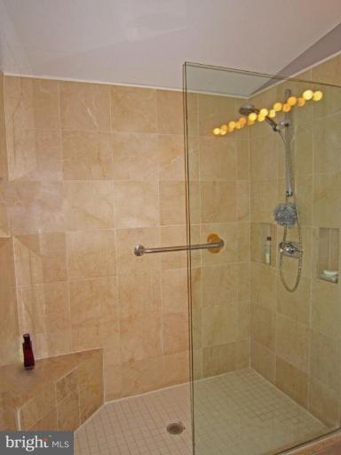 11499 Waterview Cluster Reston, VA 20190 - Photo 14 of 26 Master Bath