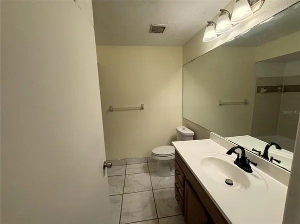 $1,300 | 1932 Lake Atriums Circle, Unit 67, Orlando, FL 32839