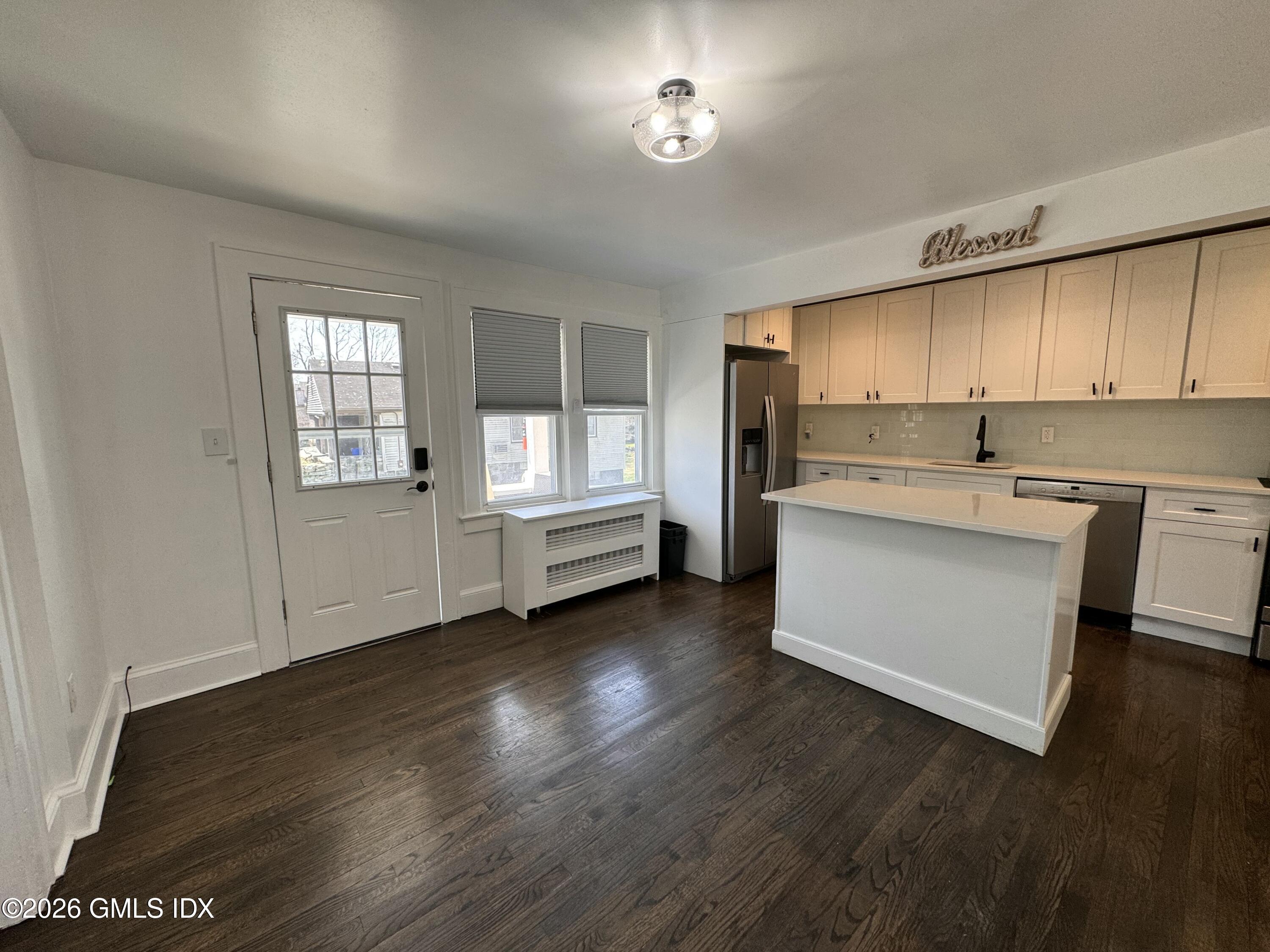 530 River Road, Unit 1 Cos Cob, CT 06807 - Photo 4 of 13 IMG_7009