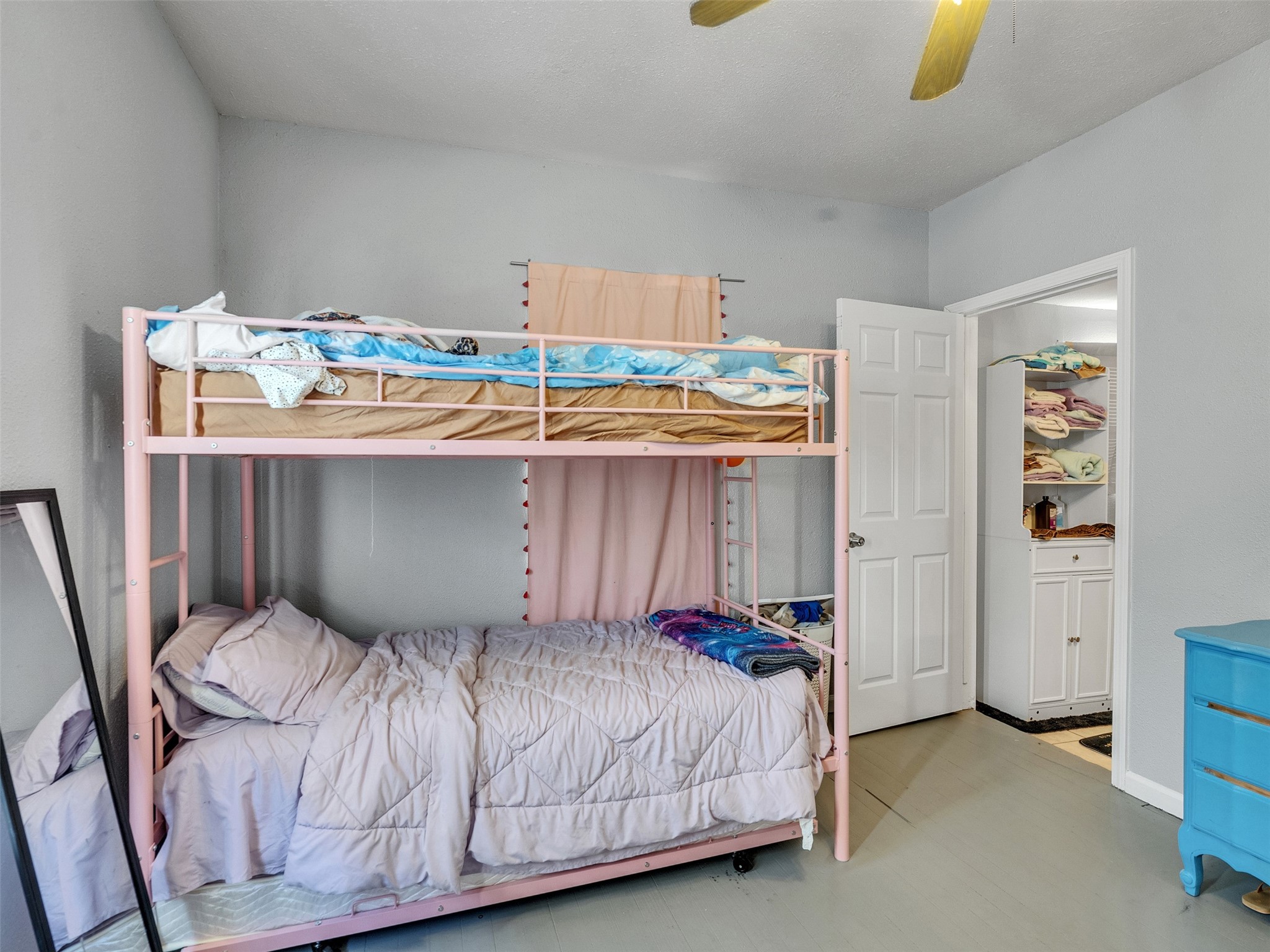 4323 Avenue R 1/2 Galveston, TX 77550 - Photo 18 of 41 Bedroom 2 (Front Unit):
With plenty of natural light, this room feels bright and peaceful. It’s an easy space to make your own, whether for rest or work.