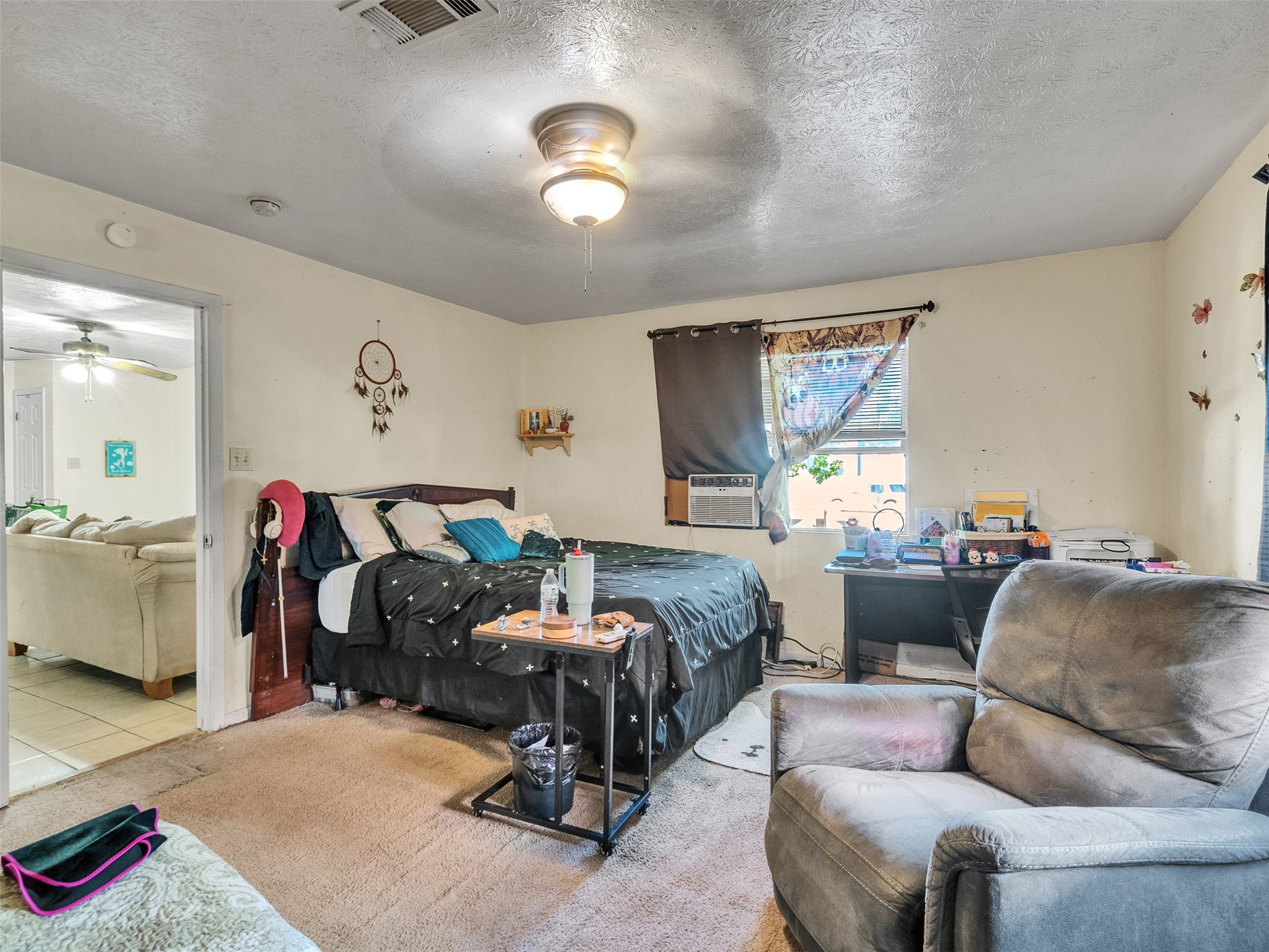 4323 Avenue R 1/2 Galveston, TX 77550 - Photo 39 of 41 Bedroom (Rear Unit):
The natural light and neutral finishes make this a peaceful space to start or end your day.