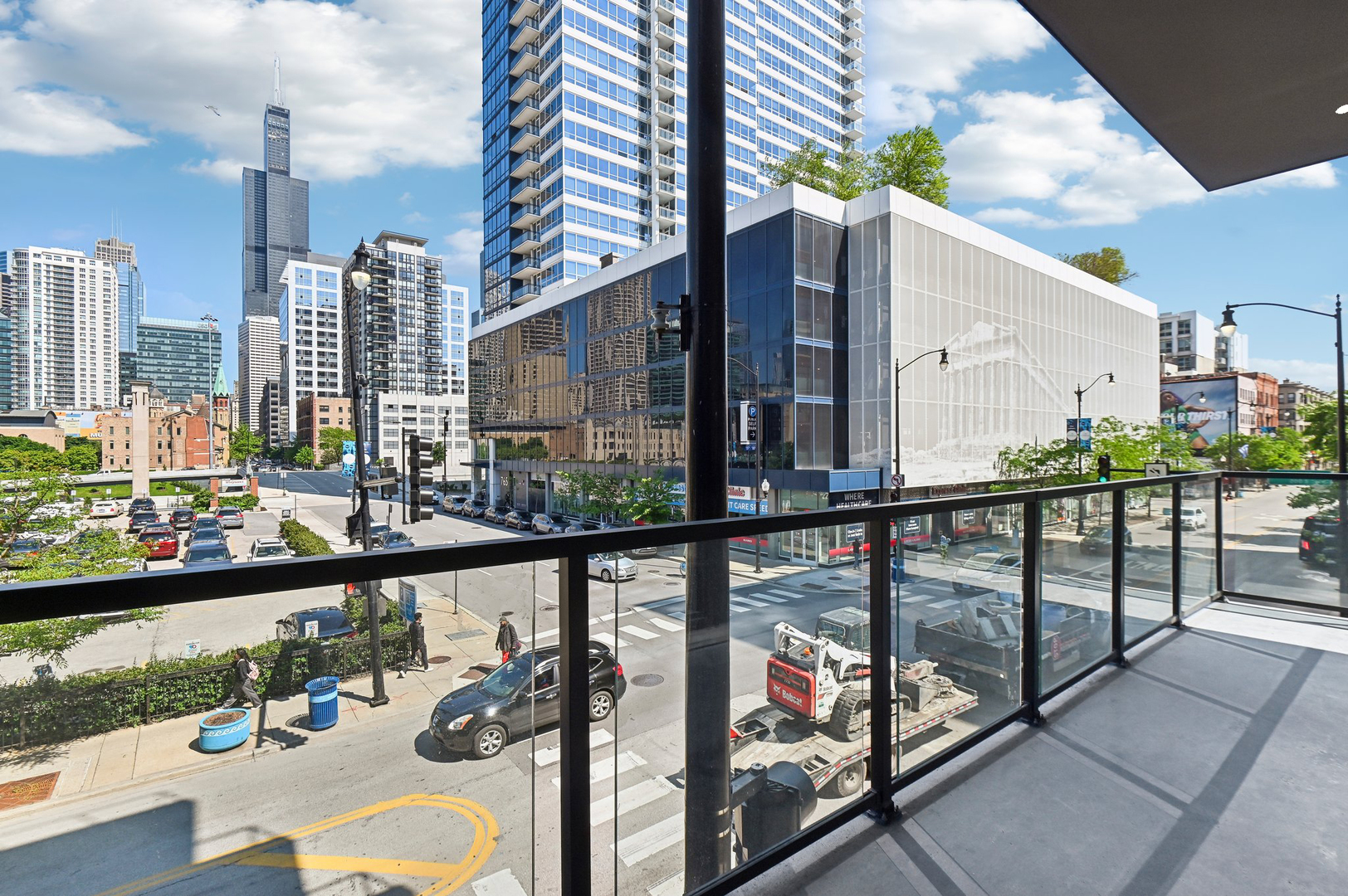 812 West Adams Street, Unit 600 Chicago, IL 60607 - Photo 31 of 46 a view of balcony with furniture