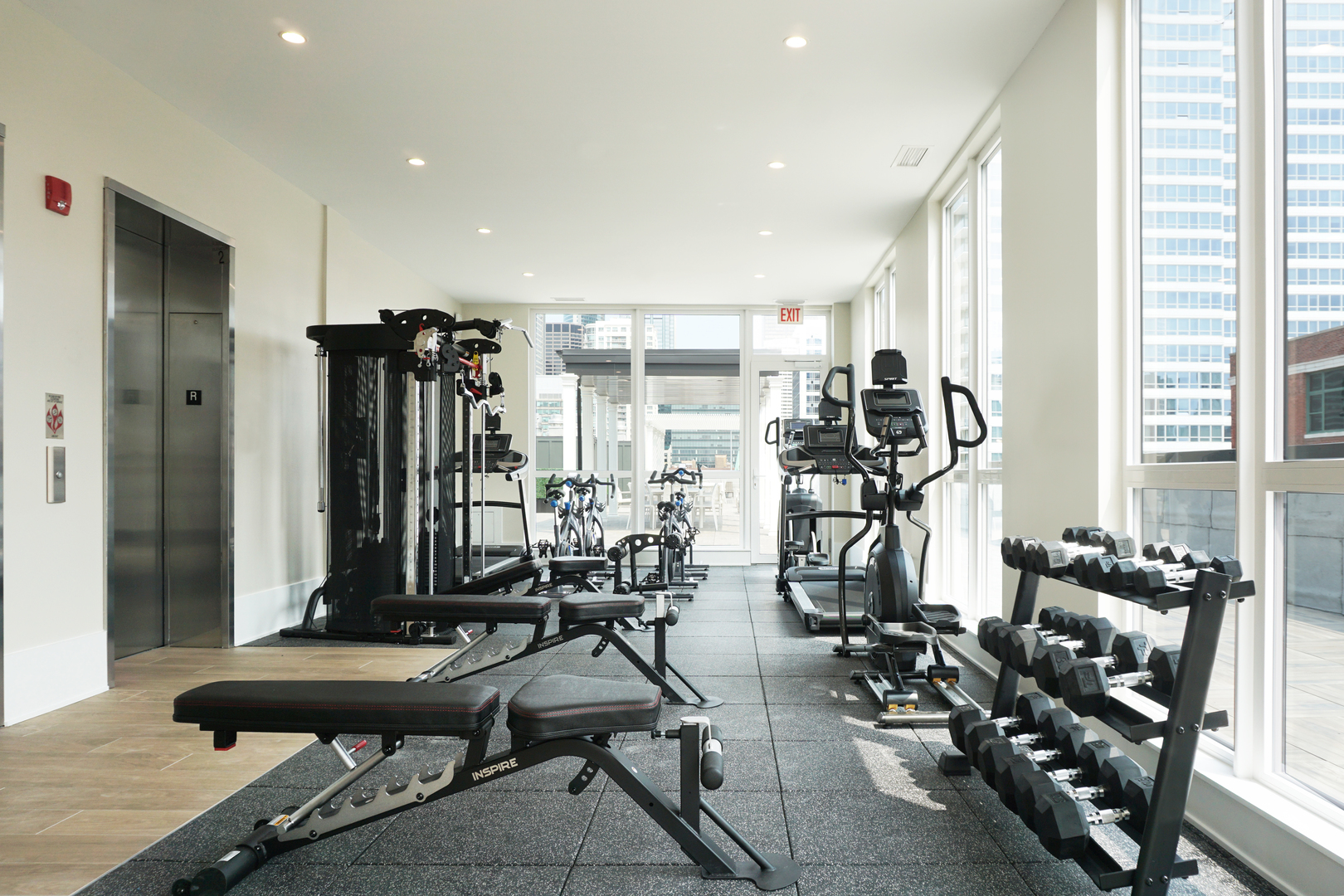 812 West Adams Street, Unit 600 Chicago, IL 60607 - Photo 44 of 46 a view of a room with gym equipment