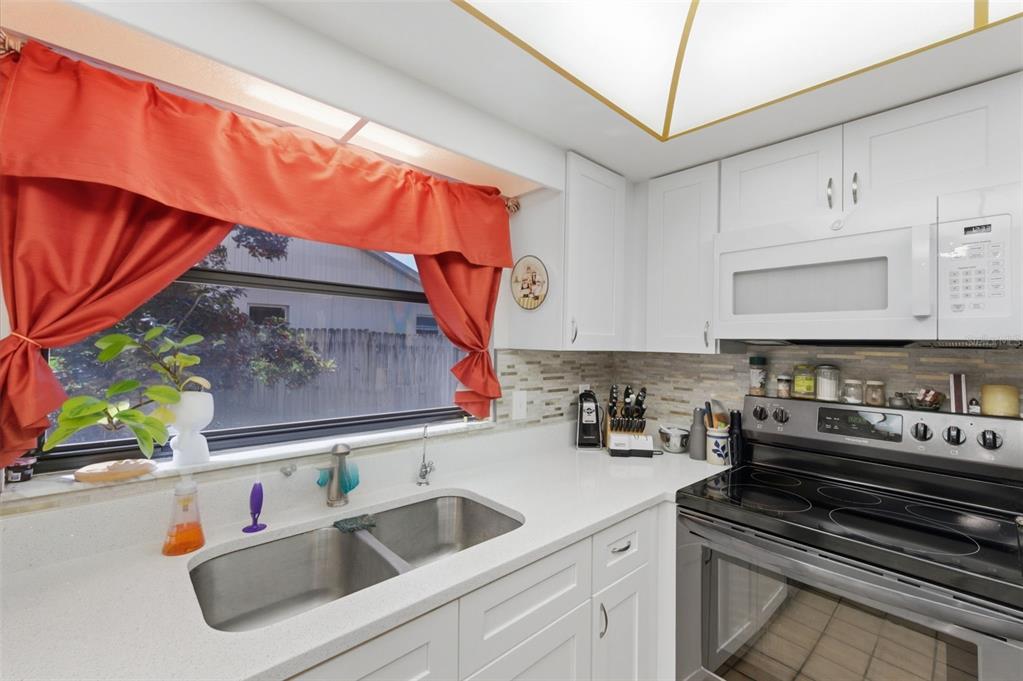 1102 Springtime Drive Holiday, FL 34691 - Photo 24 of 44