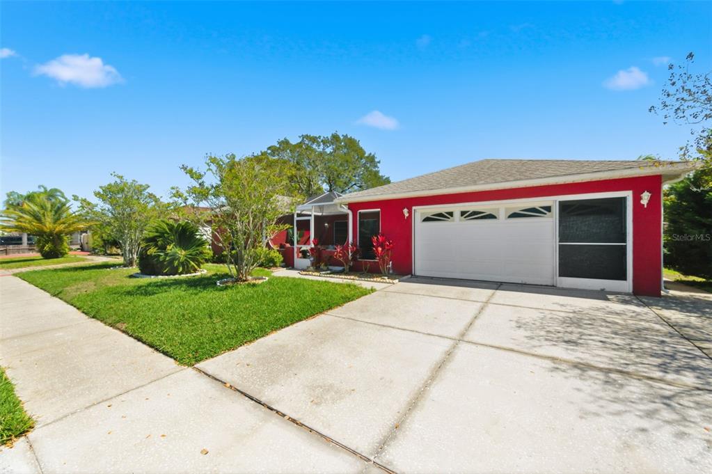 1102 Springtime Drive Holiday, FL 34691 - Photo 4 of 44