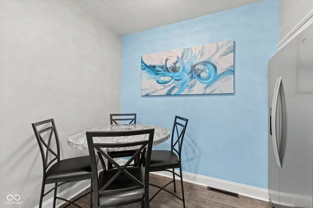 $649,000 | 7918 East 10th Street, Indianapolis, IN 46219