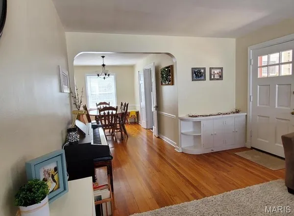 $2,550 | 2806 Hilldale Avenue, St. Louis, MO 63144