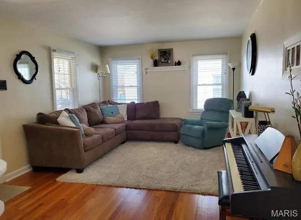 $2,550 | 2806 Hilldale Avenue, St. Louis, MO 63144