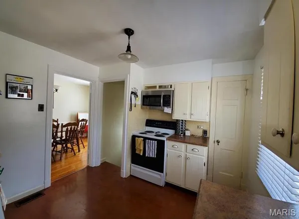$2,550 | 2806 Hilldale Avenue, St. Louis, MO 63144