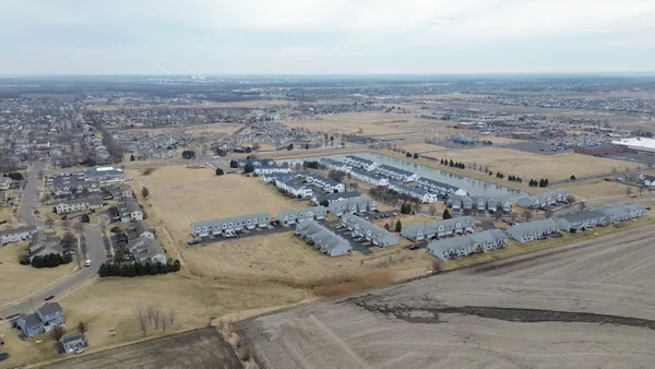 $510,000 | 16-17 18 Waters Edge Drive, Minooka, IL 60447