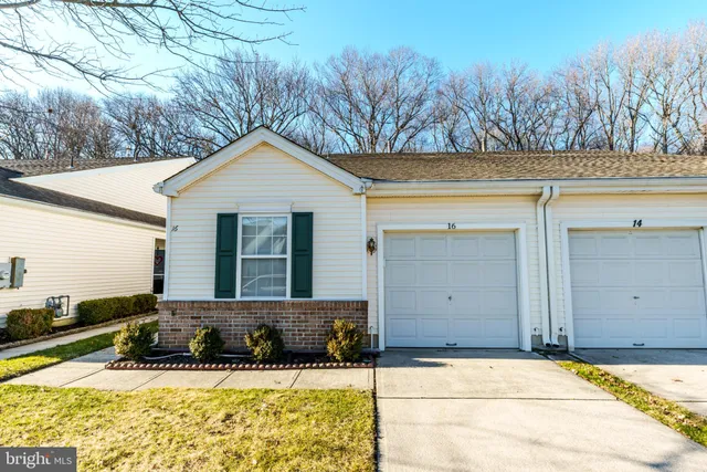 $425,000 | 16 Peppergrass Drive North, Mount Laurel, NJ 08054