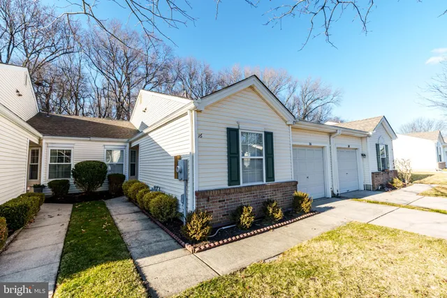 $425,000 | 16 Peppergrass Drive North, Mount Laurel, NJ 08054