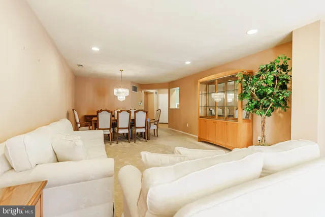 $425,000 | 16 Peppergrass Drive North, Mount Laurel, NJ 08054