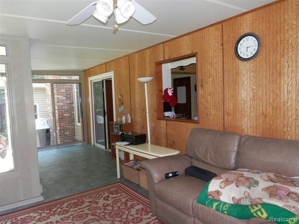 7830 Holly Road Avoca, MI 48006 - Photo 19 of 25 Sun Room