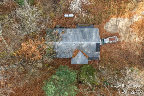 $450,000 | 8945 Vergennes Street Southeast, Ada, MI 49301