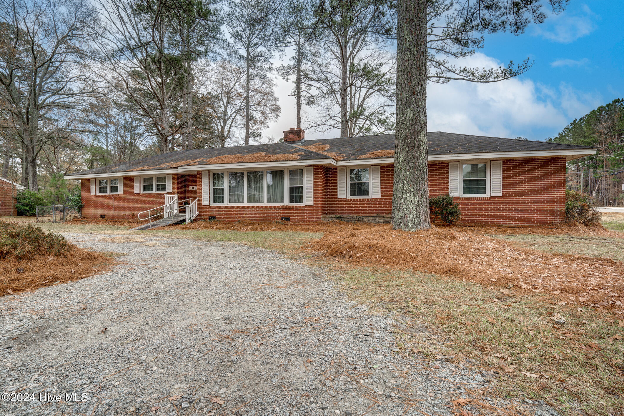 002-101CrestviewRoad-RockyMount-NC-27801