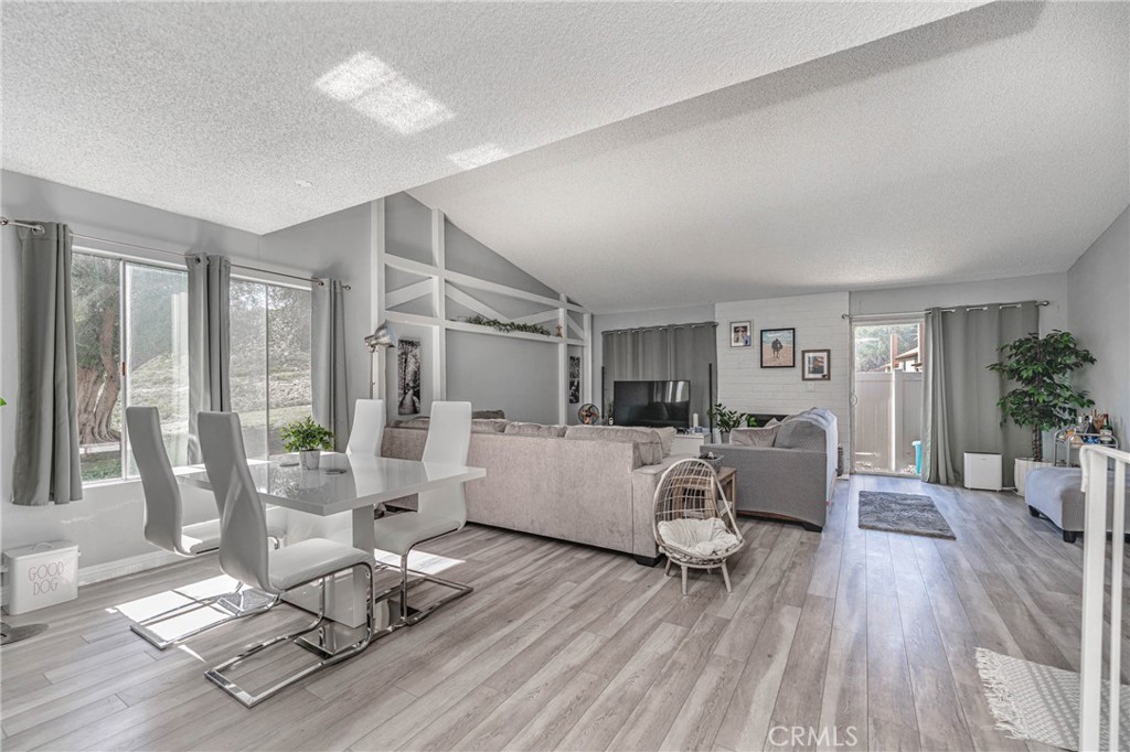 26212 Rainbow Glen Drive Newhall, CA 91321 - Photo 9 of 39