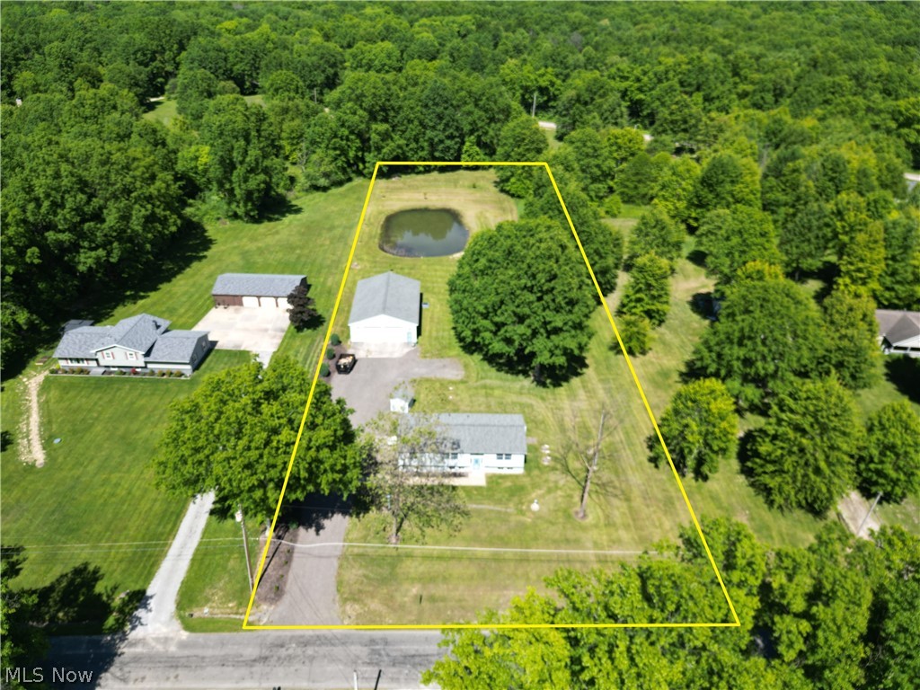 10685 Scotts Corner Road Diamond, OH 44412 - Photo 4 of 43