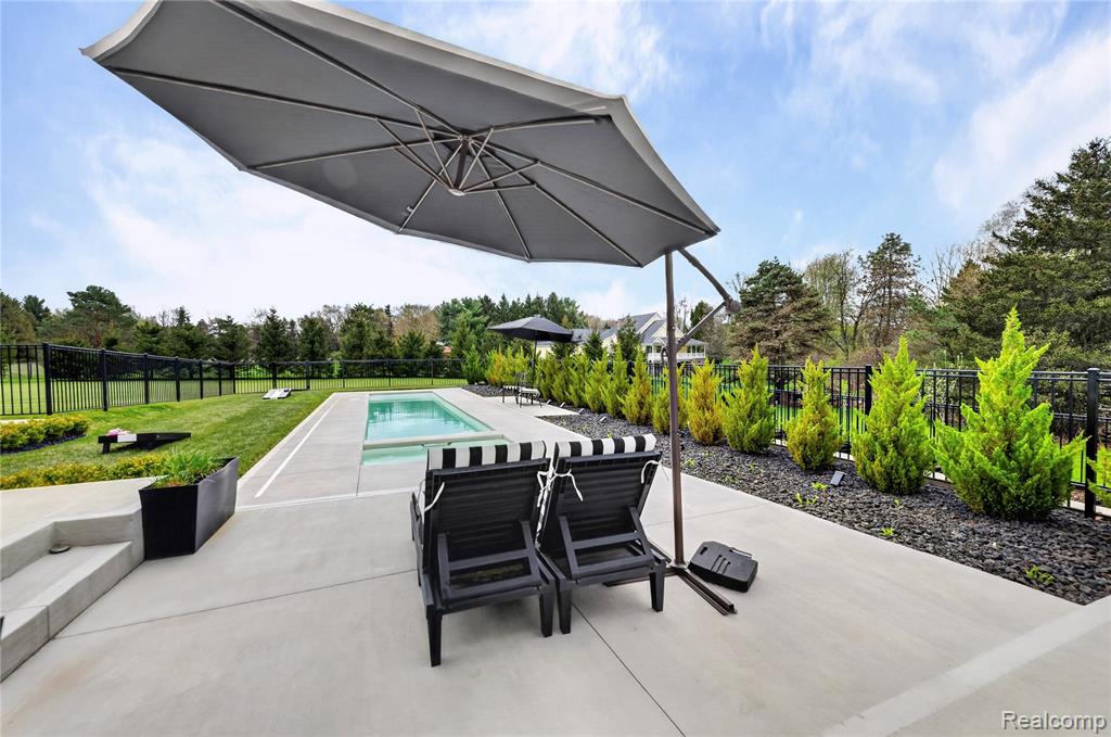 8439 Holcomb Road Clarkston, MI 48348 - Photo 12 of 64