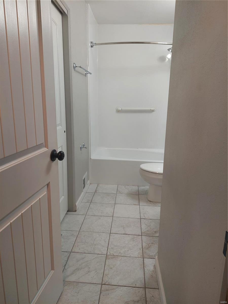 3245 Fehling Road Granite City, IL 62040 - Photo 22 of 48 Gallery Image 22