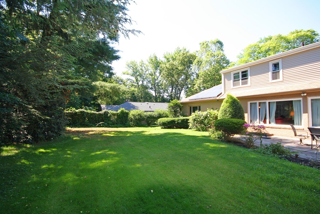 77 Briarcliff Road Longmeadow, MA 01106 - Photo 28 of 29 Gallery Image 28