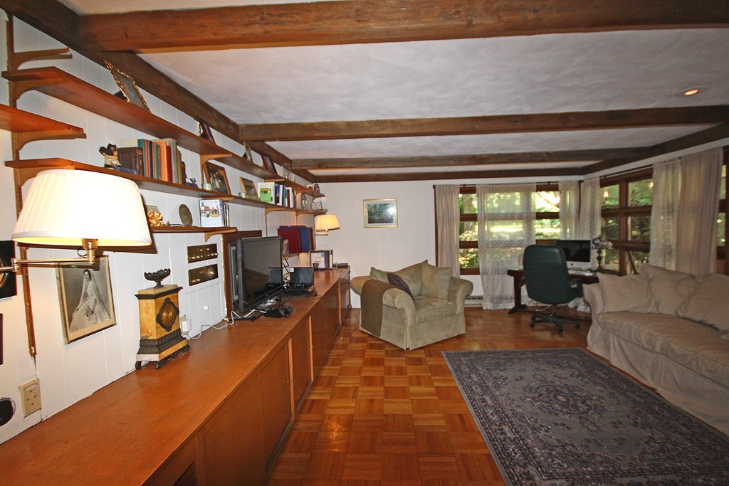 77 Briarcliff Road Longmeadow, MA 01106 - Photo 10 of 29 Gallery Image 10
