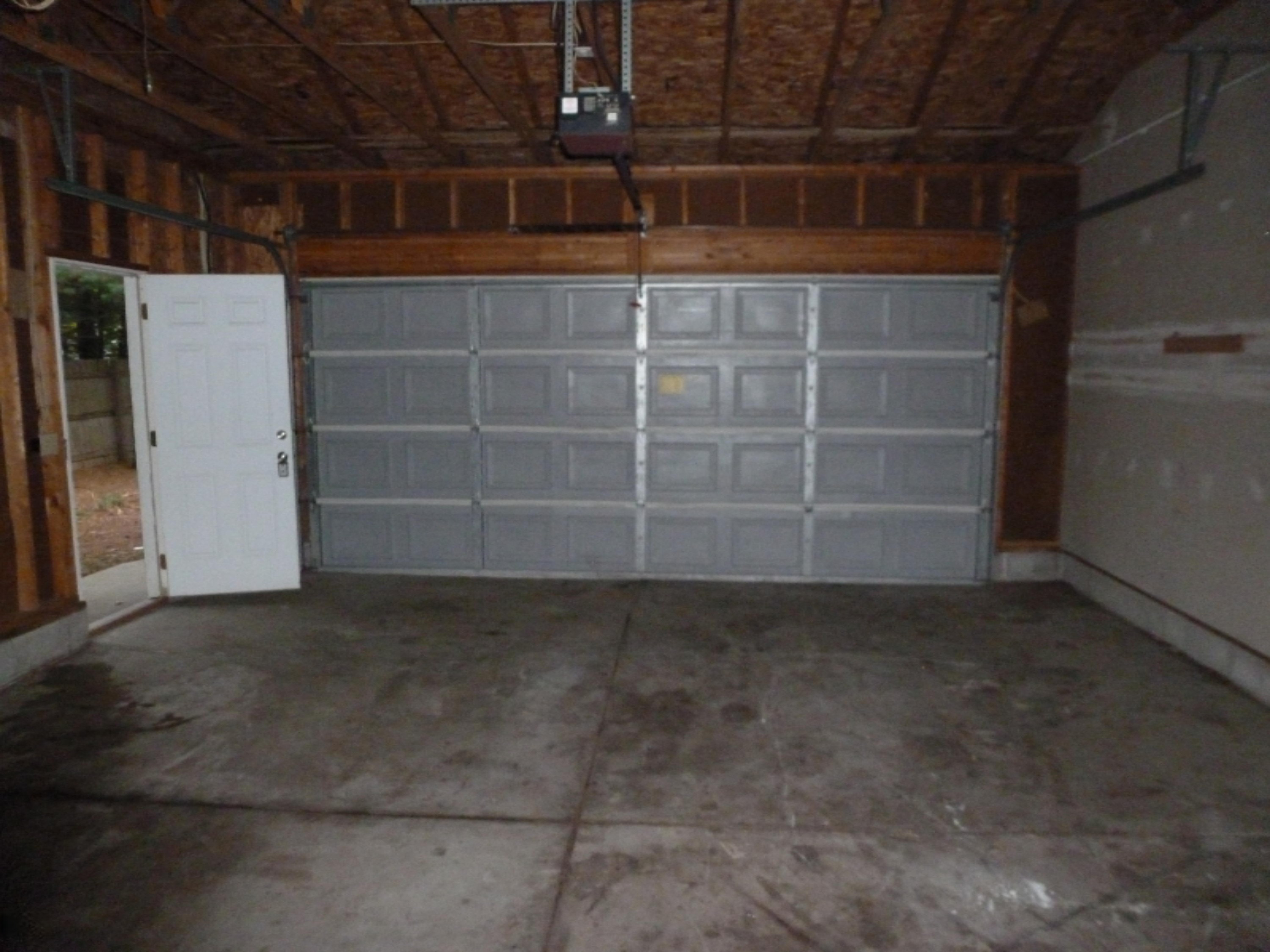 150 North Dangl Road Muskegon, MI 49442 - Photo 8 of 17 8-Garage