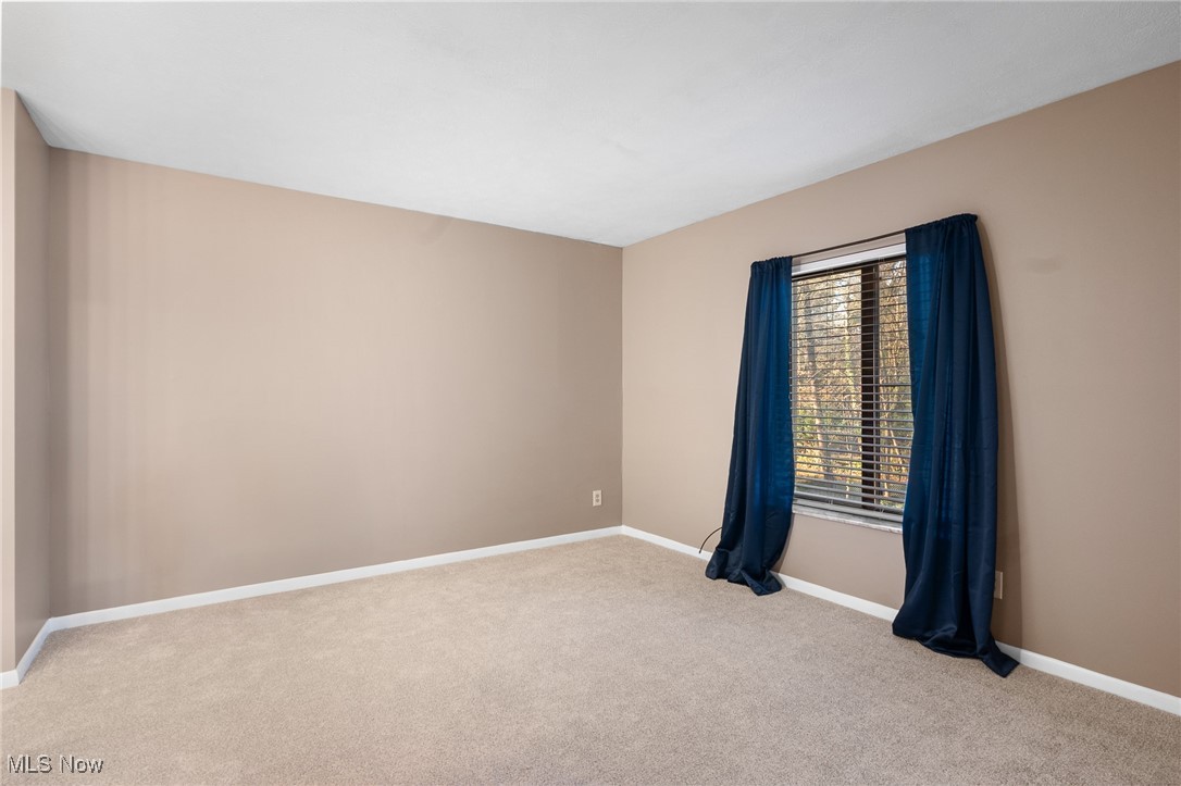 22958 Mastick Road, Unit 202 Cleveland, OH 44126 - Photo 13 of 20