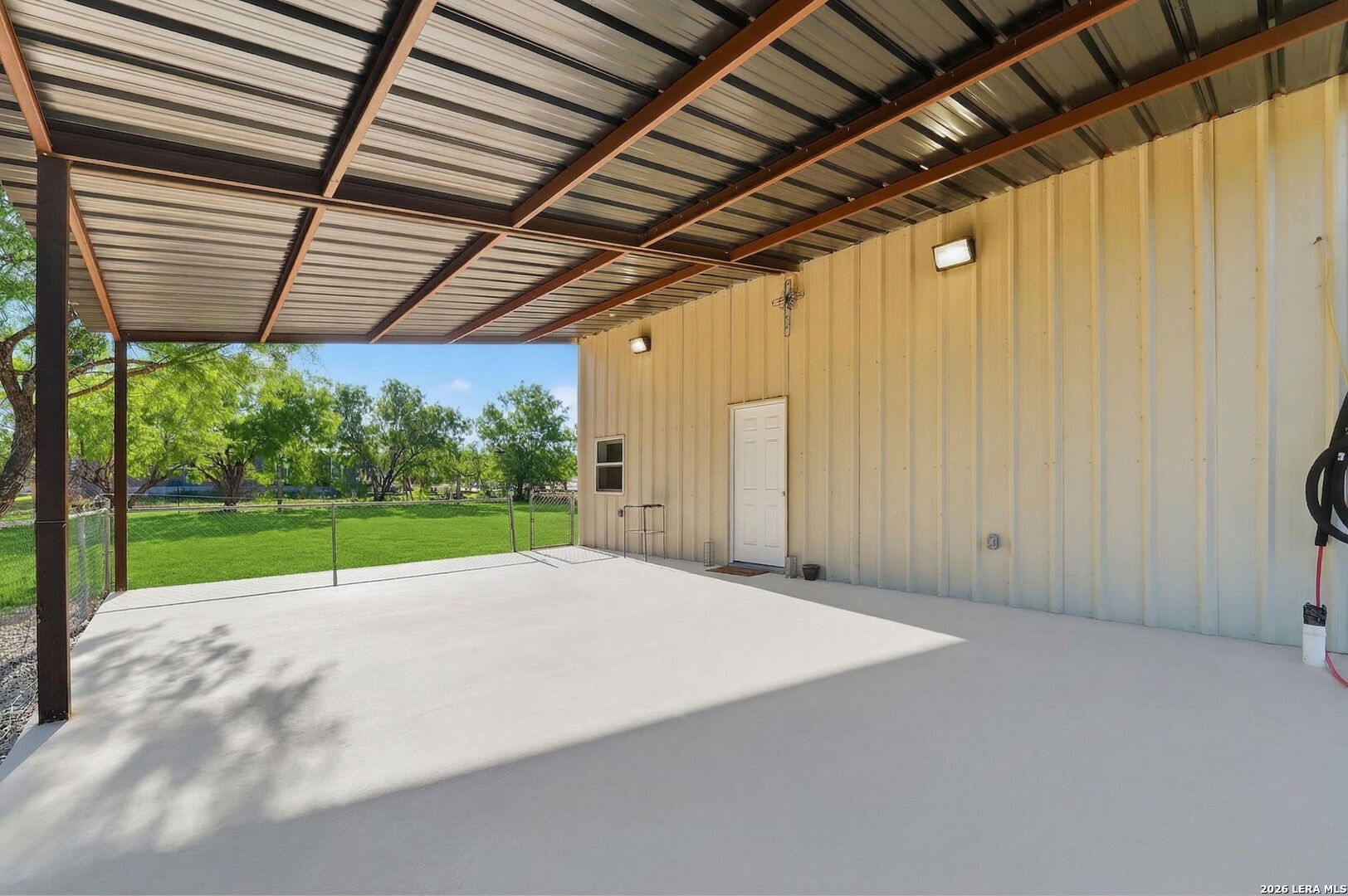 128 County Road 2672 Devine, TX 78016 - Photo 32 of 37