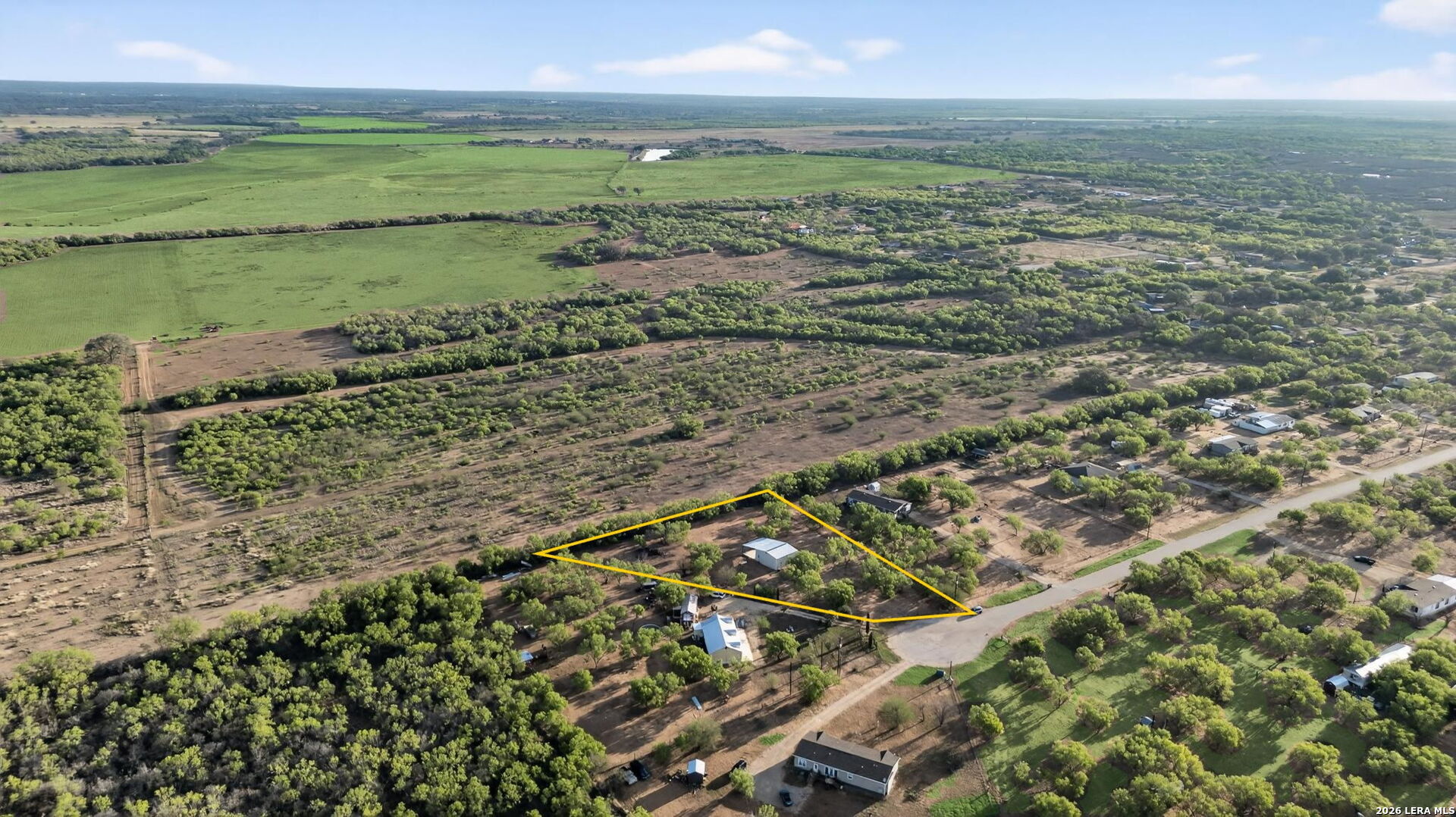 128 County Road 2672 Devine, TX 78016 - Photo 34 of 37