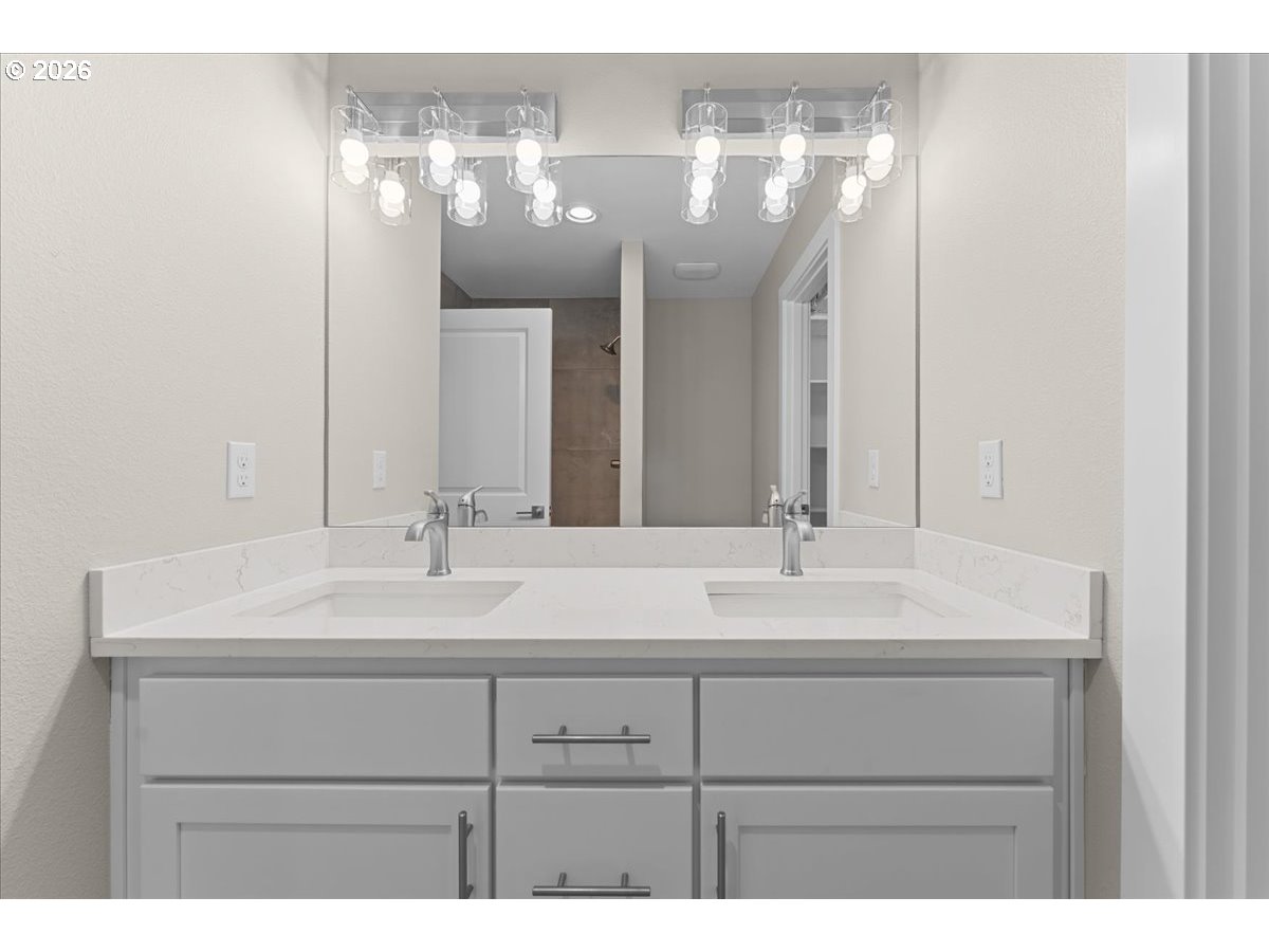 9818 Southwest 34th Place Portland, OR 97219 - Photo 19 of 31 Gallery Image 19