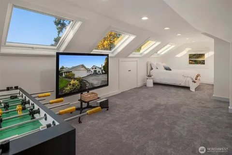 $11,950,000 | 4429 91st Avenue Northeast, Yarrow Point, WA 98004