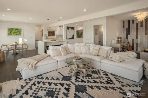 $11,950,000 | 4429 91st Avenue Northeast, Yarrow Point, WA 98004