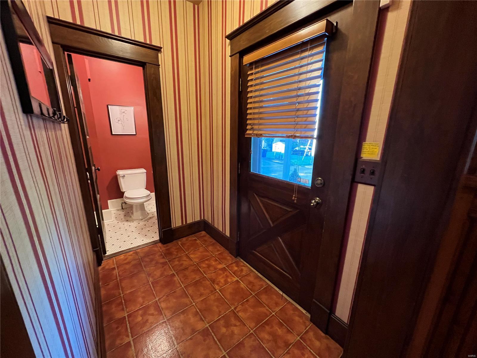 1610 Liberty Street Alton, IL 62002 - Photo 34 of 55 Gallery Image 34