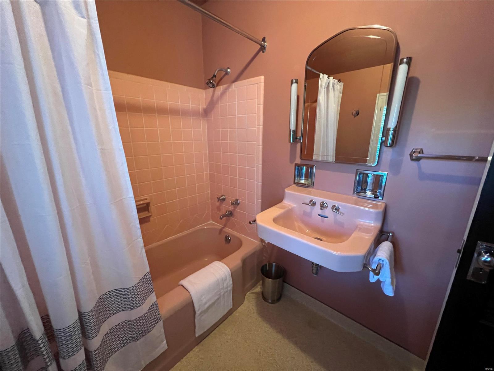 1610 Liberty Street Alton, IL 62002 - Photo 36 of 55 Gallery Image 36