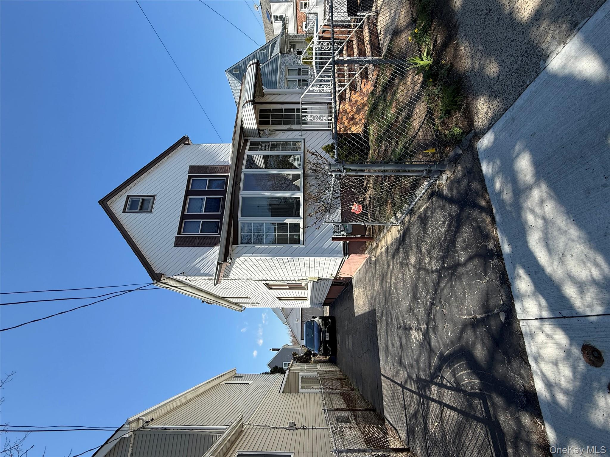 53 Dewitt Street Valley Stream, NY 11580 - Photo 4 of 26