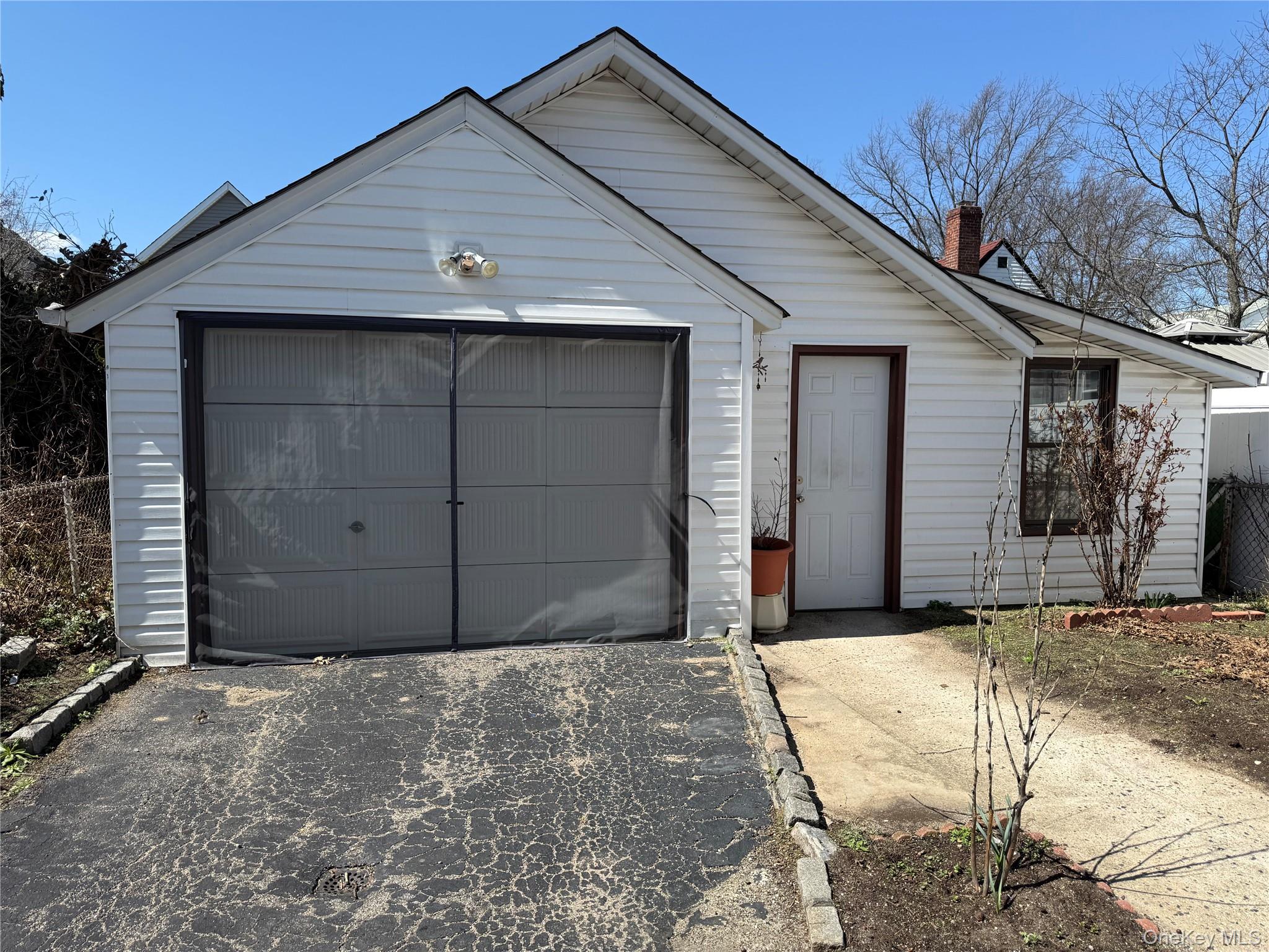 53 Dewitt Street Valley Stream, NY 11580 - Photo 8 of 26