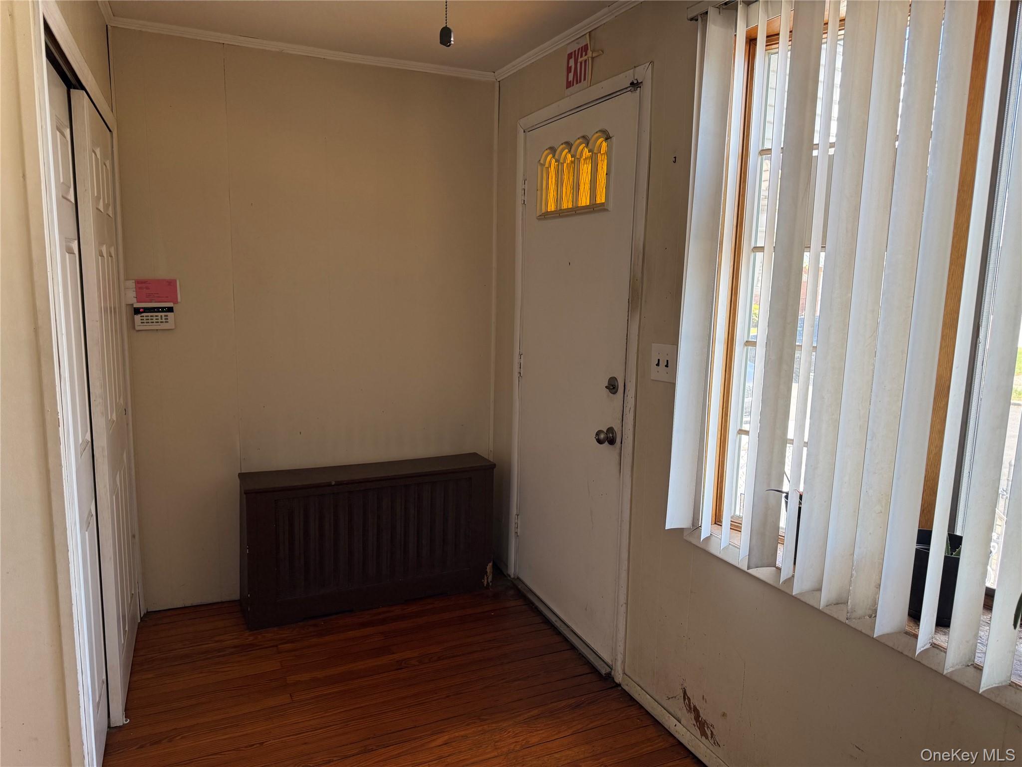 53 Dewitt Street Valley Stream, NY 11580 - Photo 10 of 26