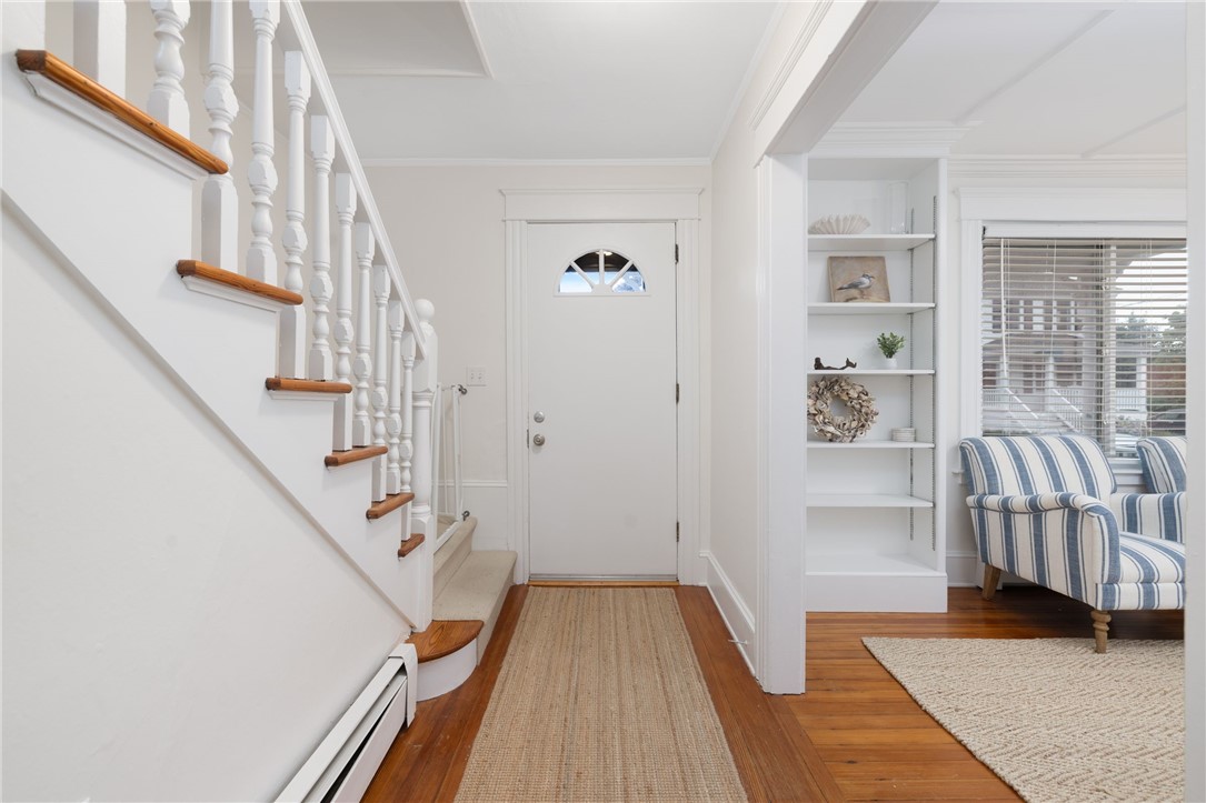 19 County Street Newport, RI 02840 - Photo 5 of 39