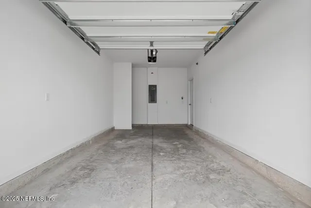 $1,900 | 6932 Golden Monarch Avenue, Jacksonville, FL 32217