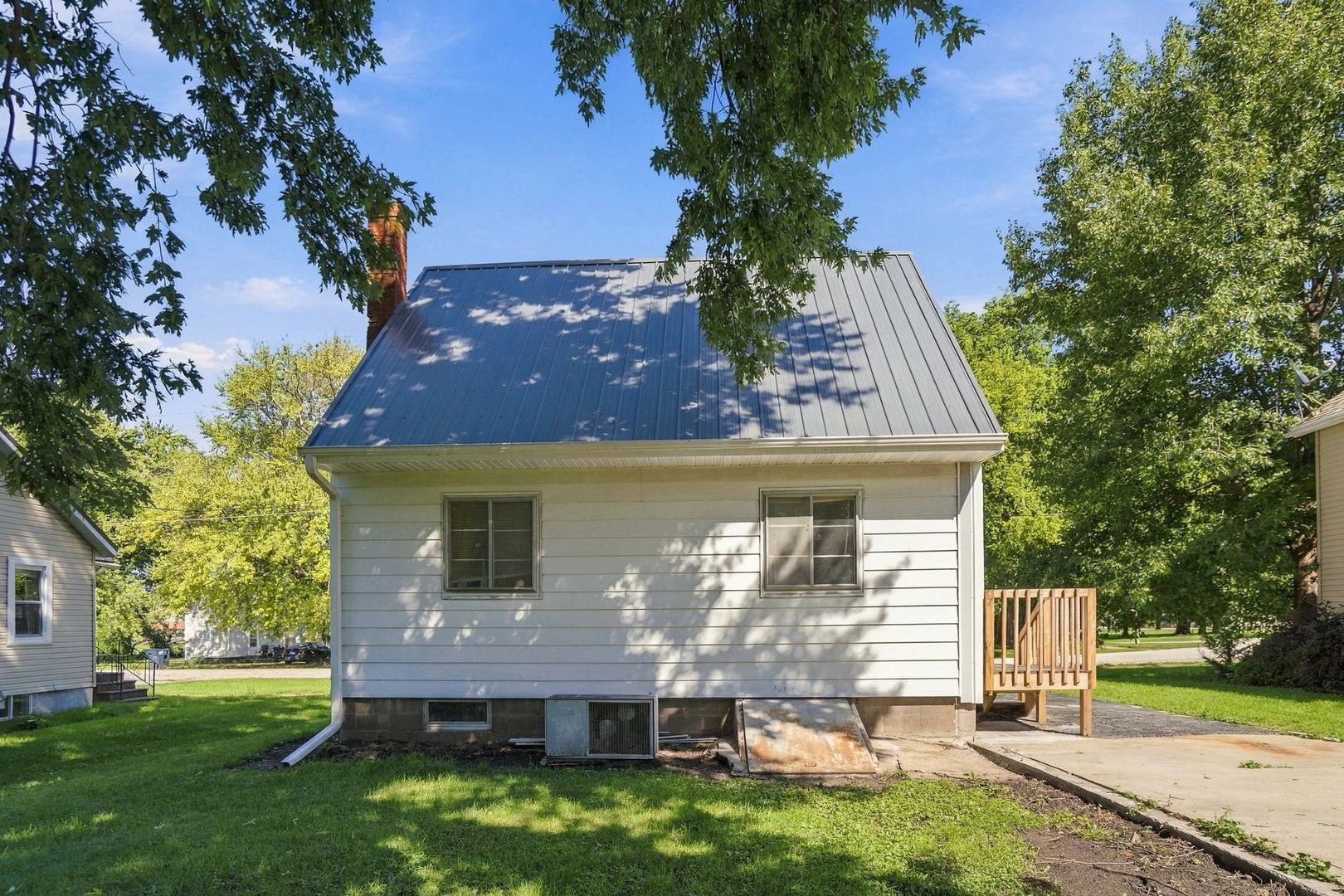 303 West Main Street Atkinson, IL 61235 - Photo 4 of 19 Gallery Image 4