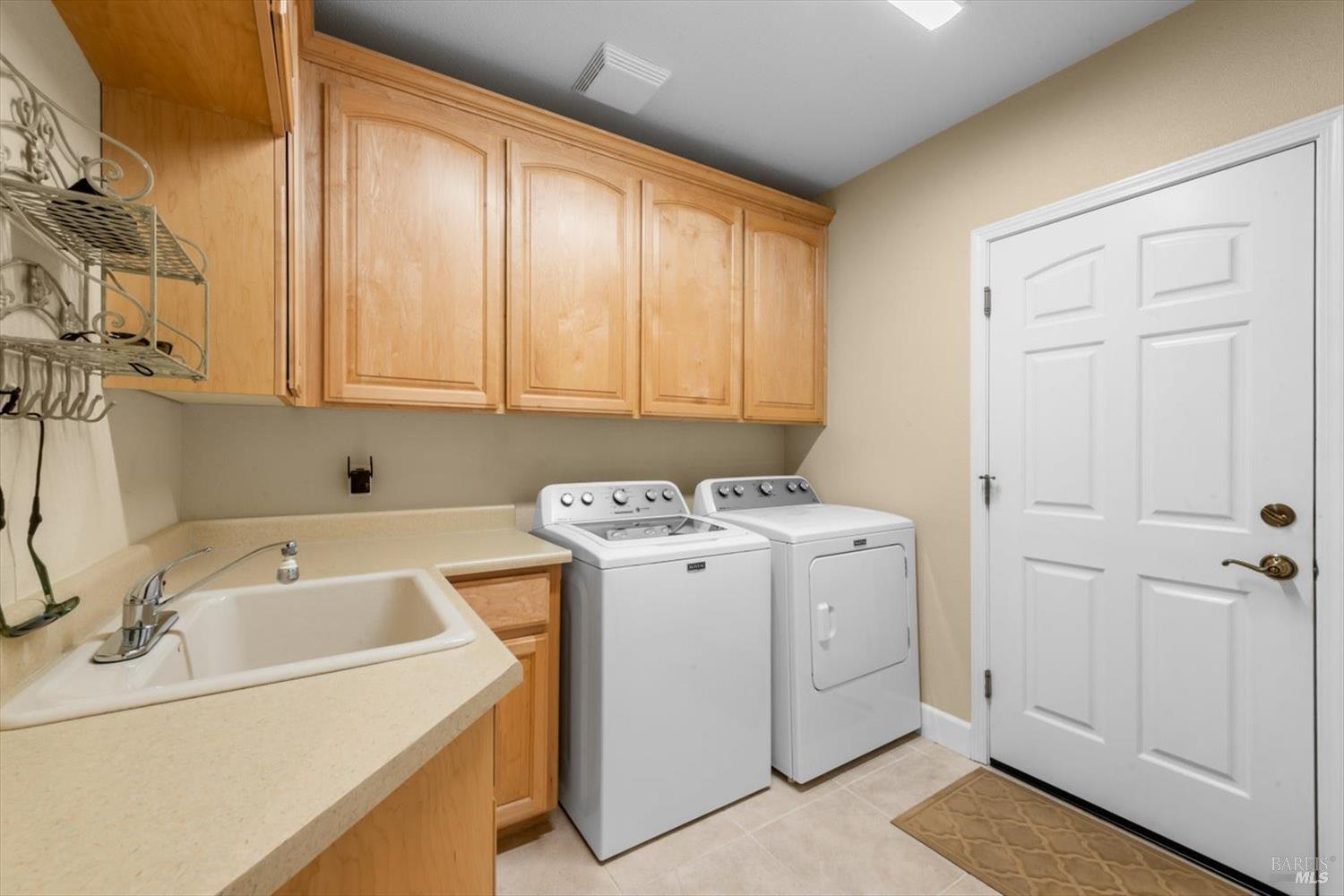 5249 Deer Ridge Court Fairfield, CA 94534 - Photo 28 of 85