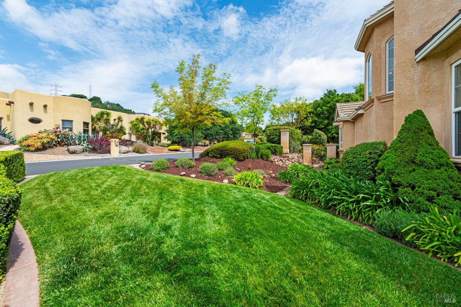 5249 Deer Ridge Court Fairfield, CA 94534 - Photo 4 of 85