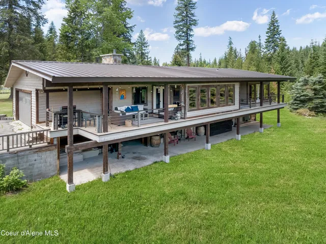 $1,725,000 | 435 Shady Pines Loop, Priest Lake, ID 83856