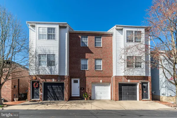 $3,200 | 62 Church Street, Lambertville, NJ 08530